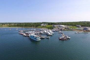 فندق Champlin S Marina & Resort