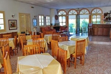 膳宿费 Apraos Bay Hotel In Kalamaki Beach  A Peaceful Area With Great Sea View