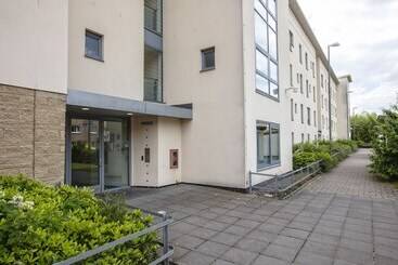 بنسيون Seabraes Apartments And Rooms