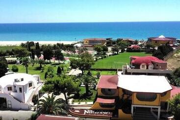 אתר נופש Nirvana Club Village