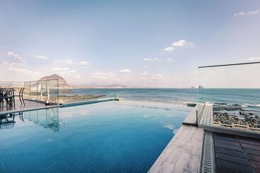 Hotel Tropical Hideaway