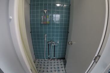 Miyakojima Guest House Cocoikoi   Hostel