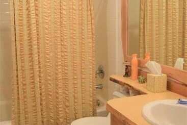 کلبه Cougar Cabin