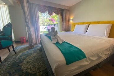 Gatsby Hotel Collection