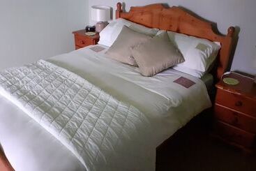 Henblas Holiday Cottage