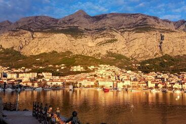 בית מלון כפרי Studio Apartments Roza   A Charming Oasis In The Centre Of Makarska