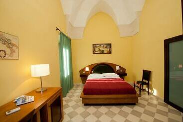 تختخواب و صبحانه Residenza Pizziniaco