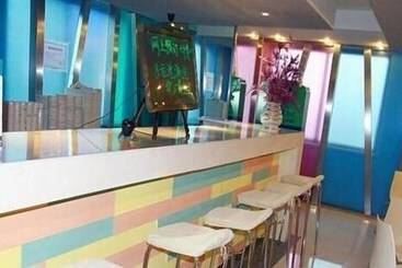 هتل Hanting Haiyou Express Shenyang South Wuma Road