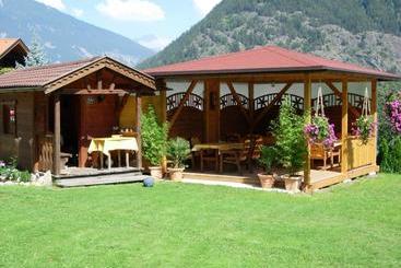 تختخواب و صبحانه Gästehaus Edelweiss