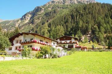 تختخواب و صبحانه Ferienhaus Waldner