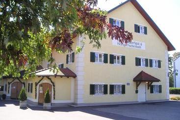 בית מלון כפרי Garni Nöserlgut