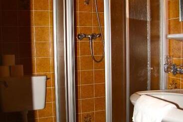 ホテル Gasthof Zum Stern