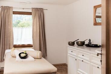 בית מלון כפרי Kreuz