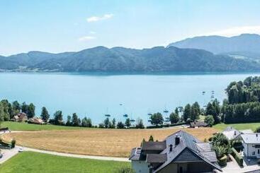 ホテル Schönberger