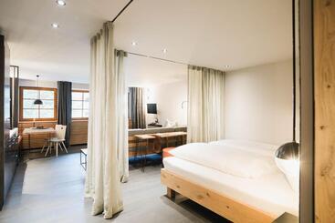 هتل Schönherr Haus