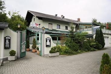 פנסיון Gasthaus Hotel Feldschlange