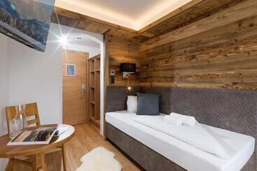 Casa Rural Tennenwirt Hotel & Guesthouse