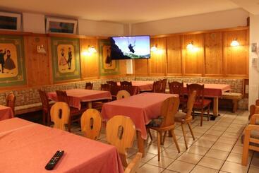 בית מלון כפרי & Hostel Sandwirt