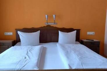 ペンション Gasthof Zum Pfandl