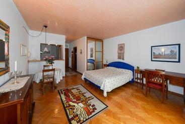 Antares Apartments