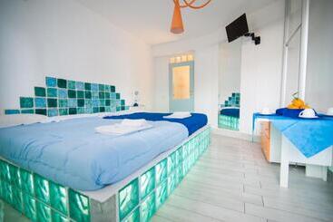 בית מלון כפרי Suite House L'isola Che Non C'è