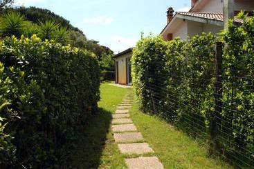 هتل Villino Fiorella