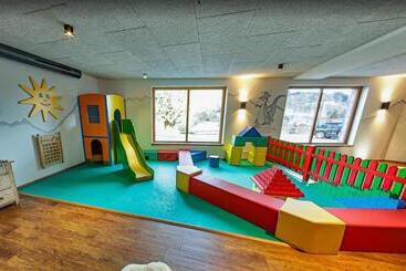 호텔 Feuriger Tatzlwurm