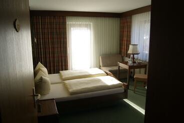 فندق Gastehaus Charlotte