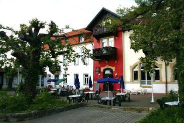 Отель Ostrauer Scheibe