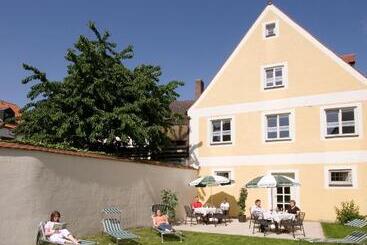 Отель Zur Krone