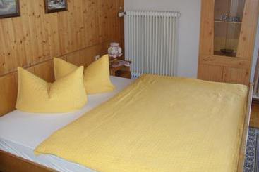 هتل Haus Viol