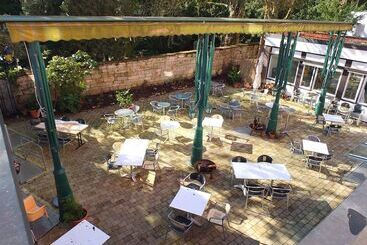 호텔 & Restaurant Knote