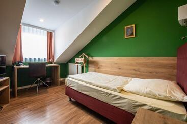 هتل Kurfürstenhof