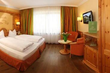 בית מלון כפרי Neue Post