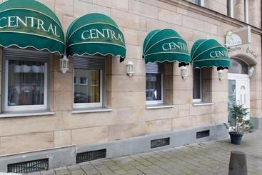 בית מלון כפרי Pension Central Nuernberg Fuerth