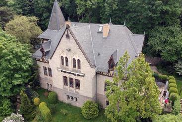 Schlossberg Hotel Garni