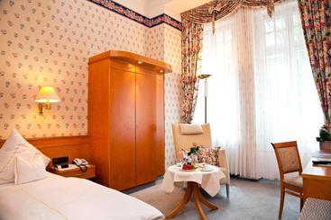 Privat Hotel Villa Aurora