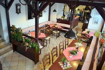 住宿加早餐 Pension Dessauer Hof