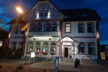 호텔 Bennetts Restaurant Und