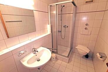 A8 Hotel Im Darchinger Hof, Bed & Breakfast