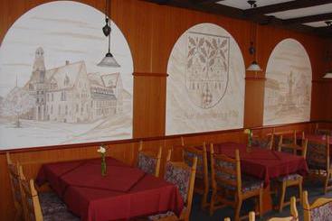 ホテル Stadt Aschersleben