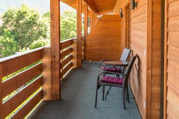 בית מלון כפרי Villa Lago Garni