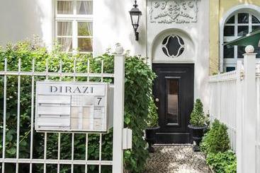 پانسیون Dirazi Guesthouse & Apartments Gmbh