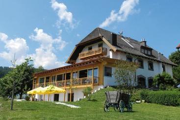 펜션 Gasthaus Ulrichshögl