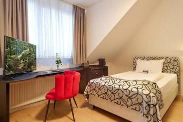 ホテル Erasmus   Mein Genuss  Und Wellness