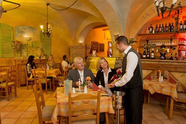 هتل Italia Altstadthaus