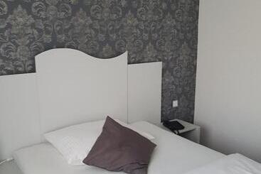 ホテル Und Restaurant Rosenkranz