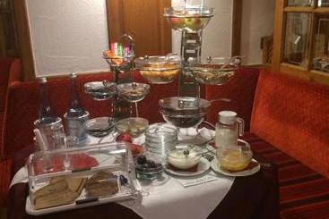 호텔 Zur Alten Quelle