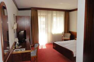 ホテル Post Viernheim Ug