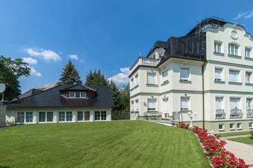 Villa Am Waldschlösschen